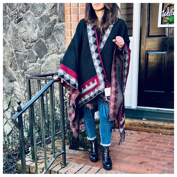 14 Boho Fabulous Oversized Poncho Shawl - Picture 8 of 10